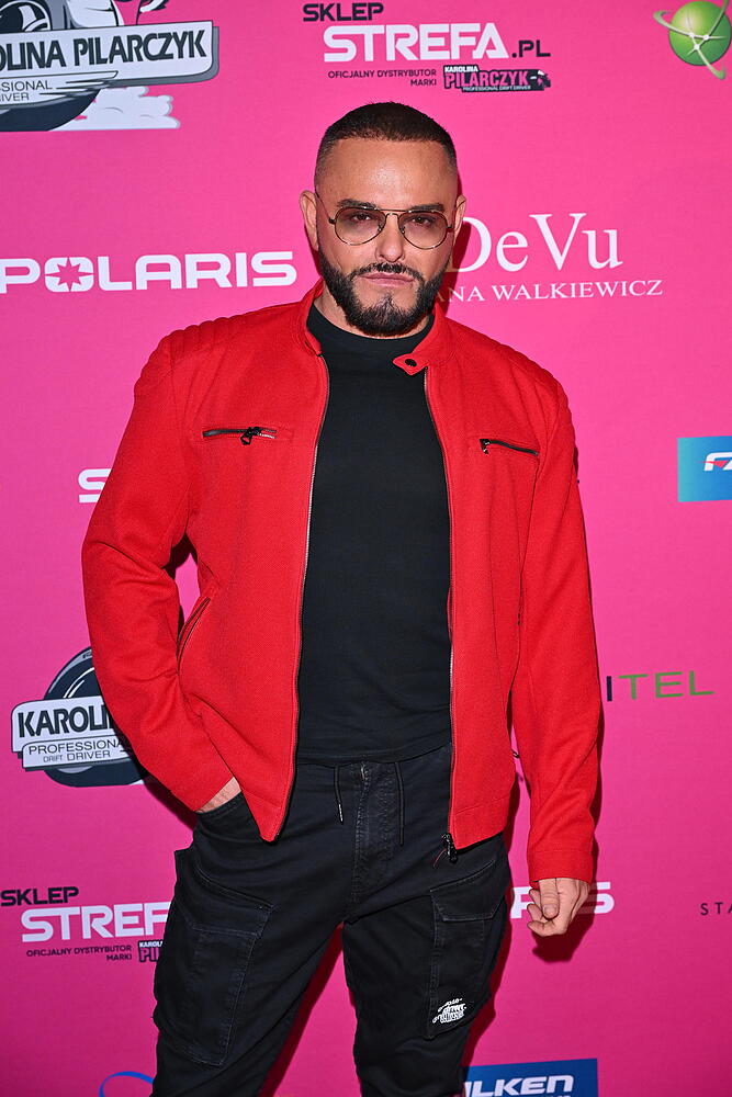Maciej Panek w ogniu krytyki. Lekarz wydał oświadczenie, TVN zakończył z nim współpracę